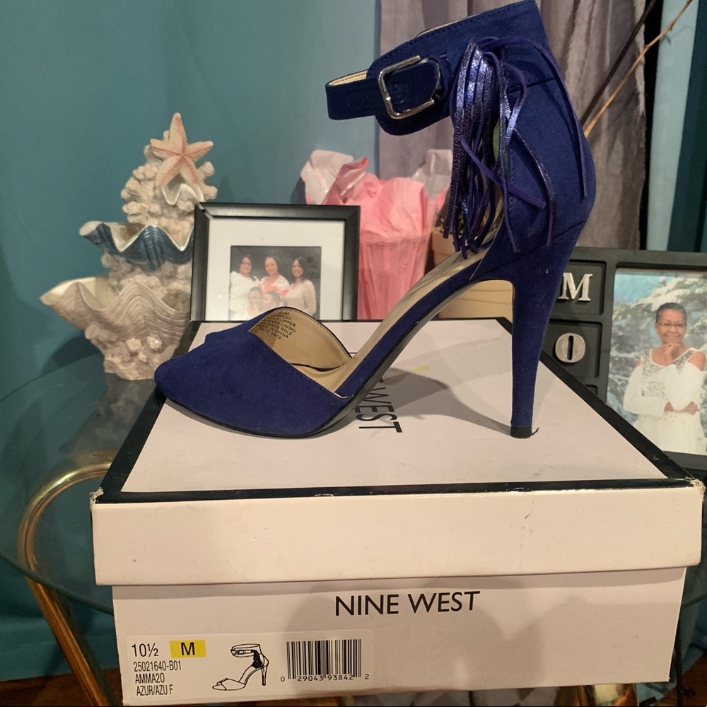 Open toe royal blue sandal